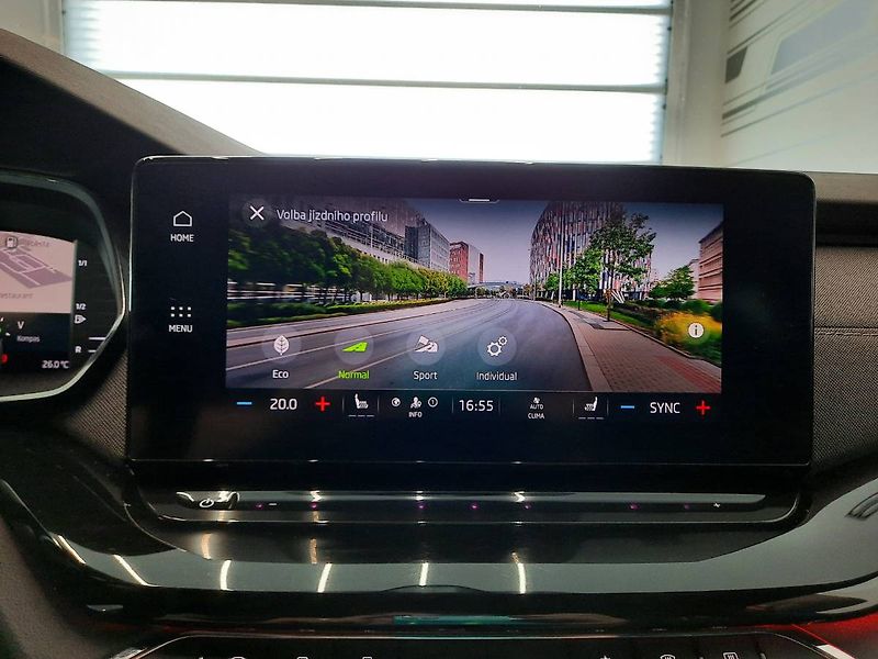 Škoda Octavia (2023) Sportline Combi 1.5 TSI (110kW - fotka 15 z 28