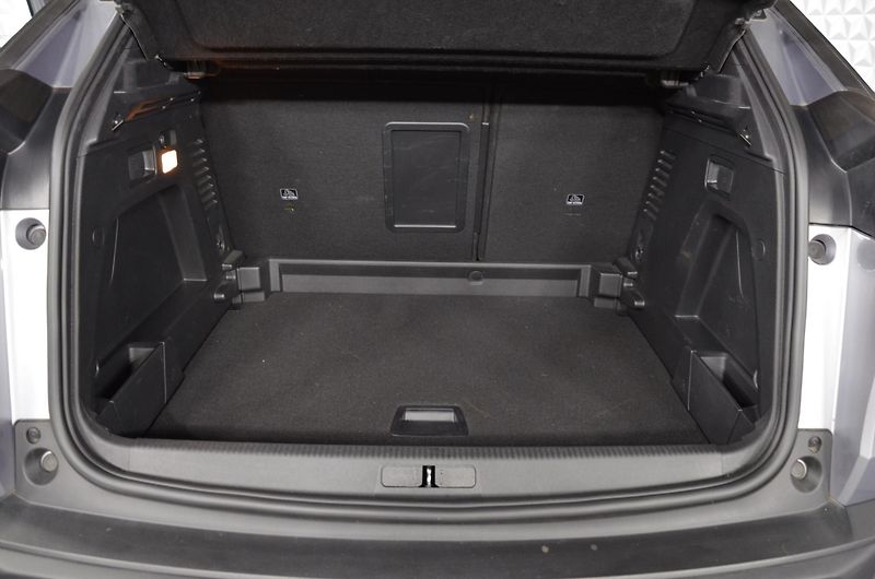 Peugeot 3008 (2023) 1.2PT 130 ACTIVE PACK - fotka 19 z 21