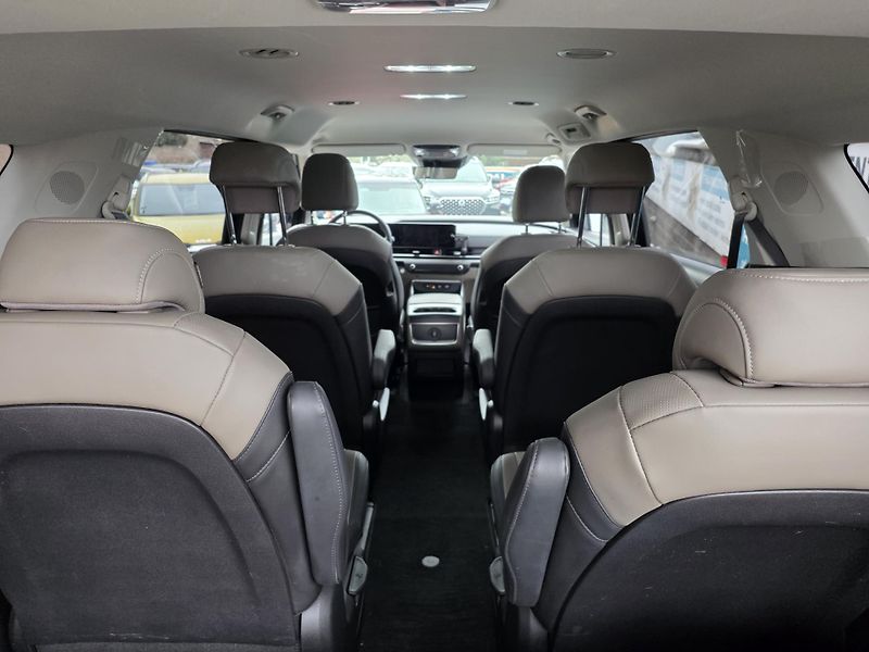 Kia Carnival 2.2-9 MÍST-DPH-KŮŽE - fotka 19 z 28