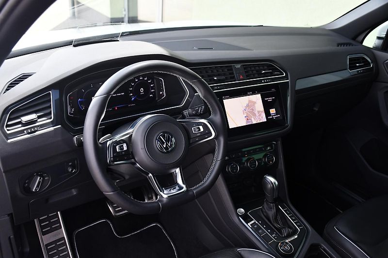 Volkswagen Tiguan 2.0Bi-TDi R-LINE 4M DSG HUD ČR - fotka 15 z 44