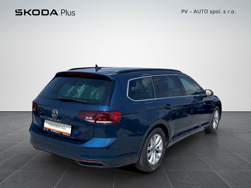 Volkswagen Passat (2023) 2.0TDI 110kW DSG Business - fotka 2 z 34