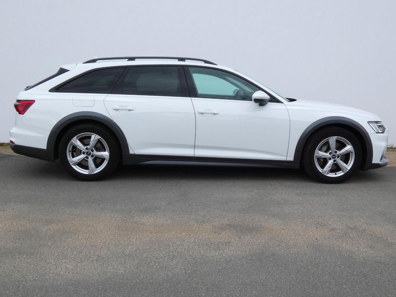 Audi A6 Allroad (2021) 50 TDI - fotka 3 z 29