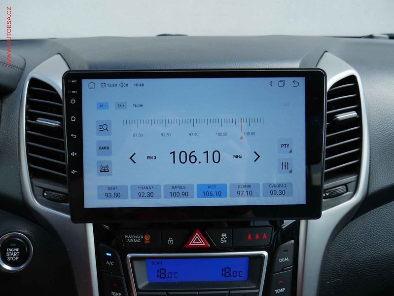 Hyundai i30 (2014) 1.6 CRDI, ČR, AC, výhřev sed. - fotka 17 z 19