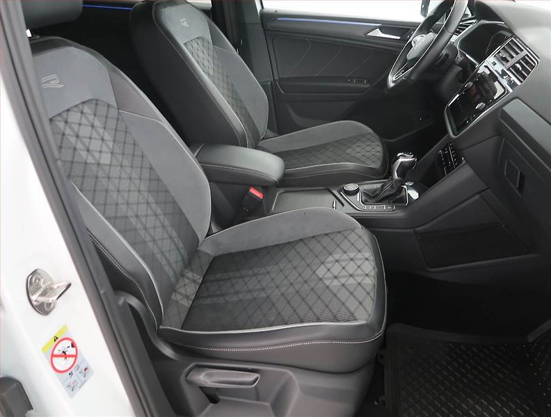 Volkswagen Tiguan (2022) R-Line 2.0 TDI - fotka 9 z 22