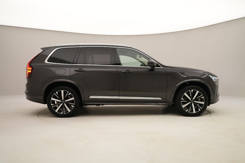 Volvo XC90 T8 AWD RECHARGE ULT REZERVACE - fotka 14 z 68
