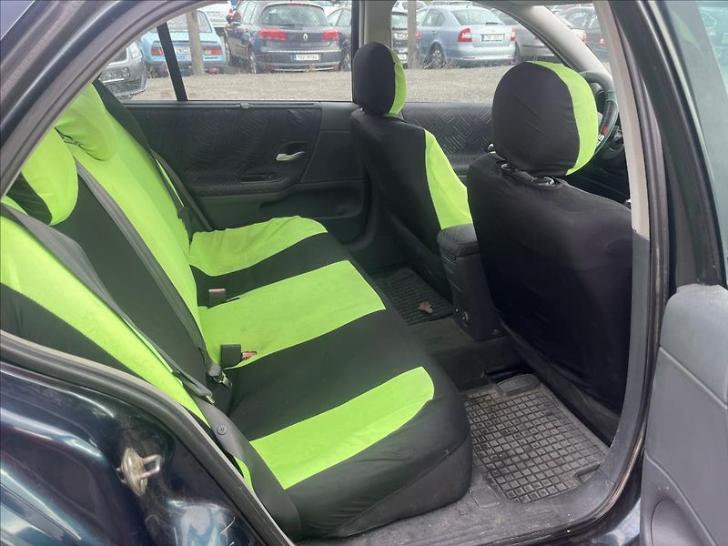 Renault Laguna 1,9 dCi TAŽNÉ SERVIS STK 3/28 - fotka 12 z 33