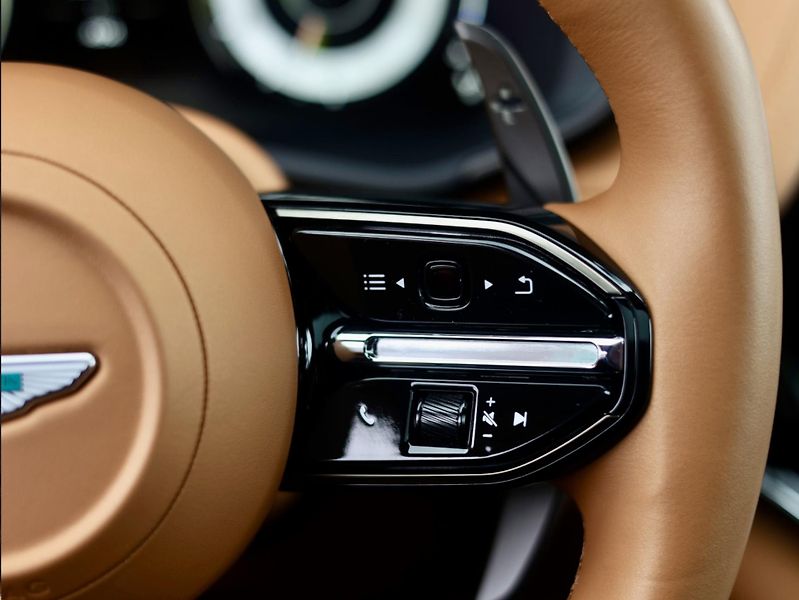 Aston Martin DBX (2025) 707, 4.0 V8 707PS Minotaur  - fotka 33 z 54