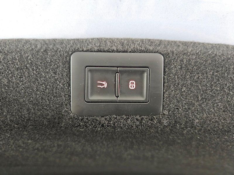 BYD Seal (2025) 82,5kWh 313k DESIGN RWD - fotka 37 z 39