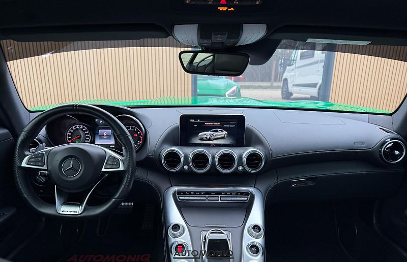 Mercedes-Benz AMG GT (2016) Coupé Panorama, TOP stav - fotka 4 z 31