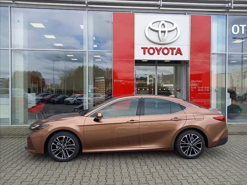 Toyota Camry 2,5 Prestige - fotka 3 z 15