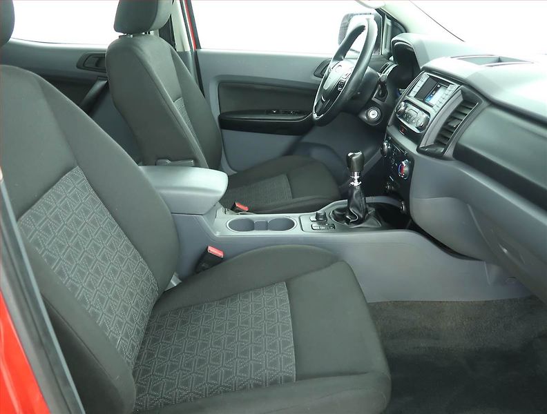 Ford Ranger (2016) 2.2 TDCi - fotka 9 z 14