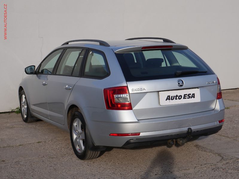 Škoda Octavia (2018) 2.0 TDi, ČR, DSG - fotka 4 z 15