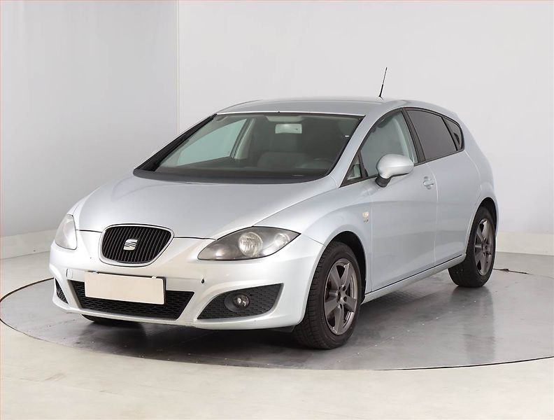Seat Leon (2010) 1.4 TSI, nová STK, servisované - fotka 2 z 19