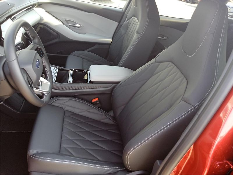 Ford Explorer Premium, 5dveřová, 77 kWh prod - fotka 18 z 22