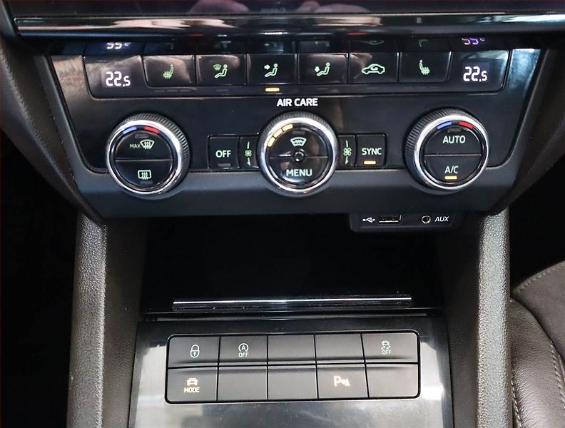 Škoda Octavia (2017) Laurin&Klement 1.8 TSI, 4X4 - fotka 19 z 24