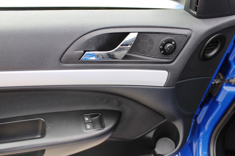 Škoda Octavia (2009) 1.6 MPI KLIMA EL.OKNA TEMPOMAT - fotka 12 z 20