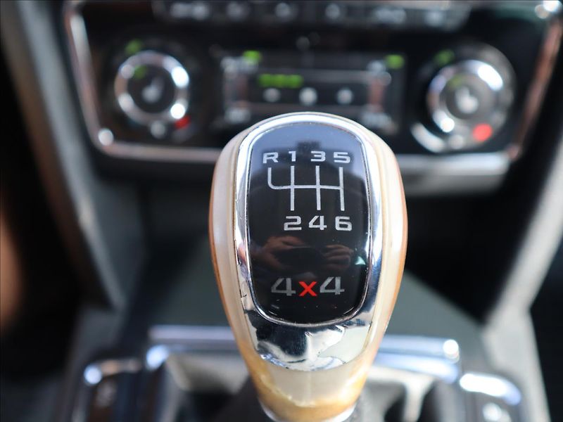 Škoda Superb 2,0 TDi 4x4 Elegance Navi CZ - fotka 19 z 34