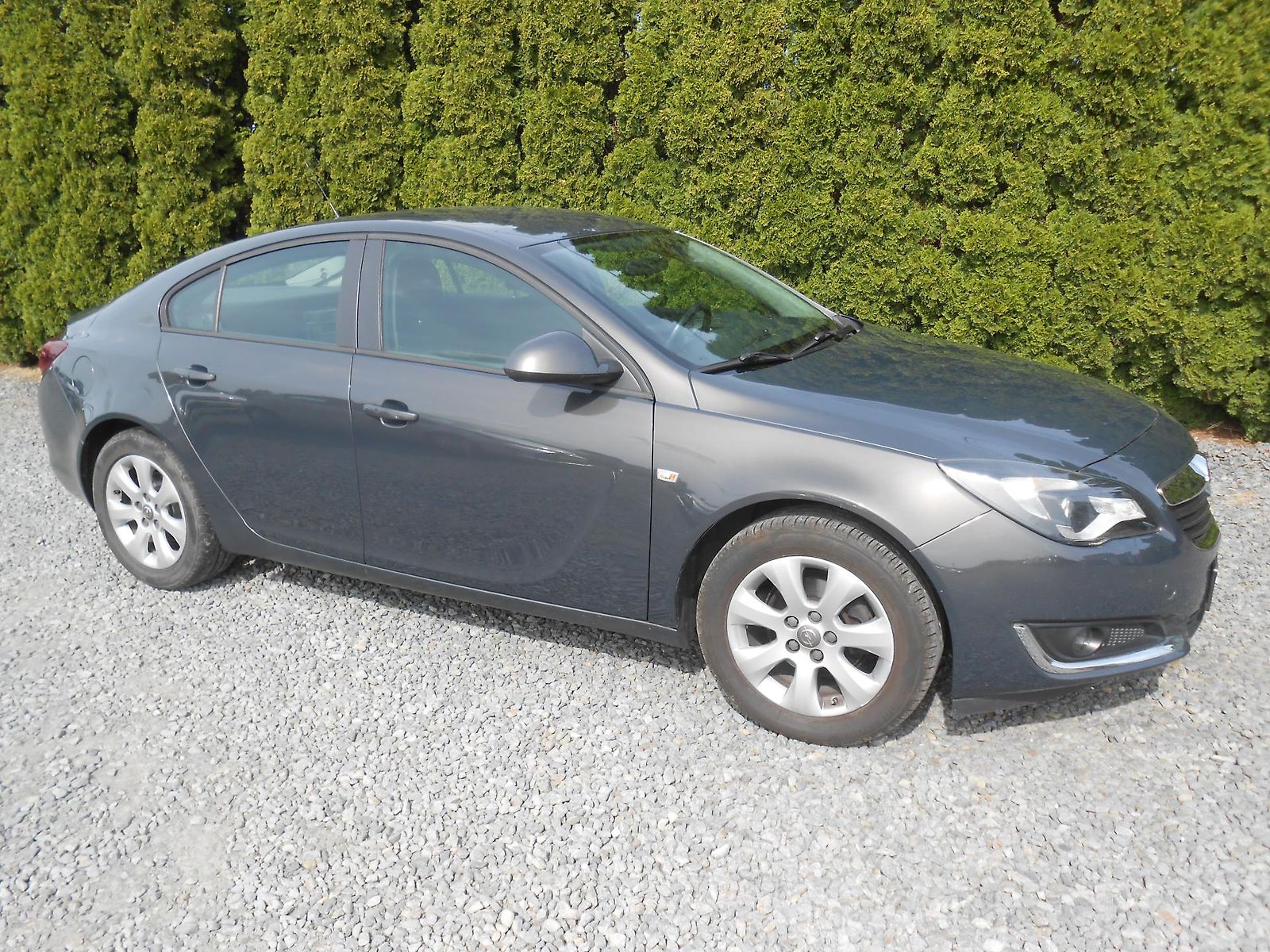 Opel Insignia 1.8I,klima,výhřev,KOUPENO V ČR