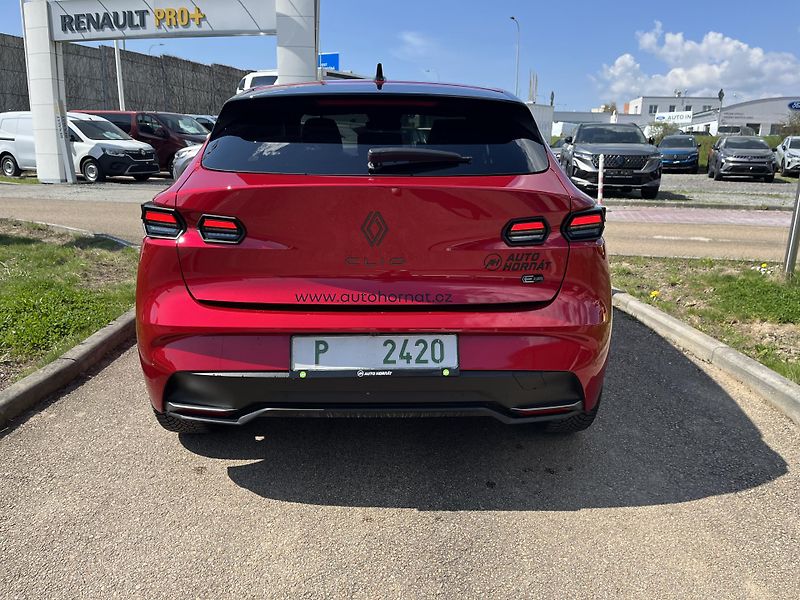 Renault Clio (2026) esprit Alpine full hybrid 160 - fotka 5 z 11