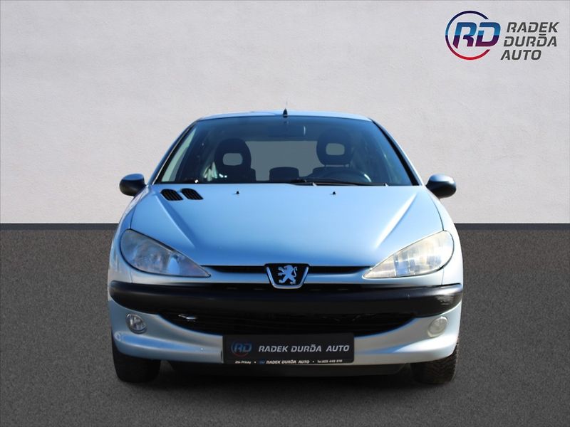 Peugeot 206 1,4 i  KLIMATIZACE - fotka 2 z 20