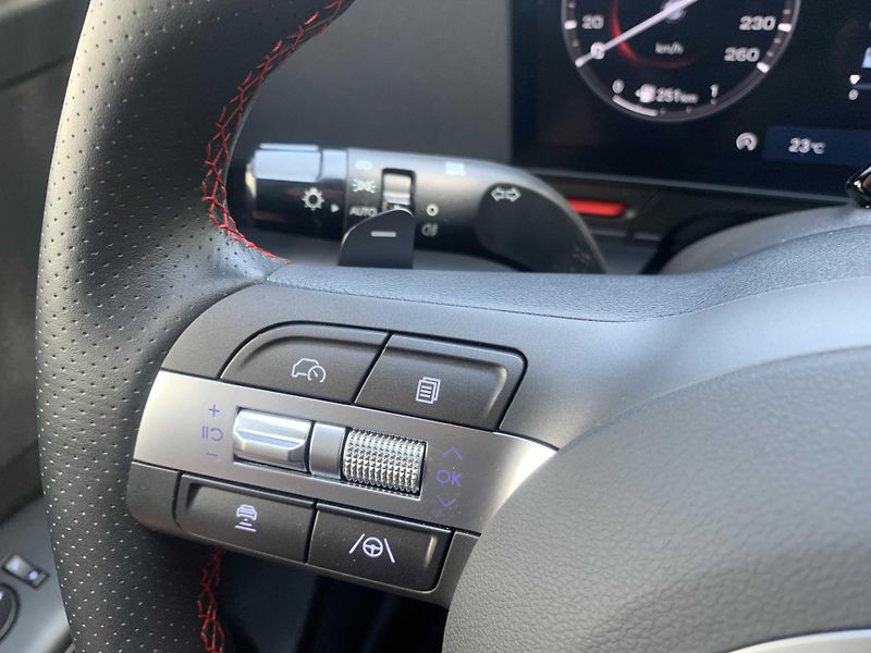 Hyundai Kona N-LINE TECHNOLOGY 1.6T-GDI DCT - fotka 14 z 17