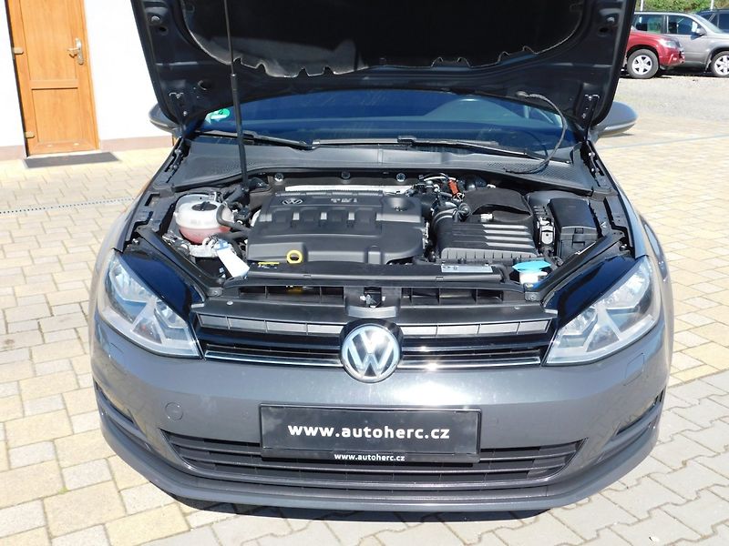 Volkswagen Golf (2015) VII KOMBI 2.0 TDI - fotka 25 z 45