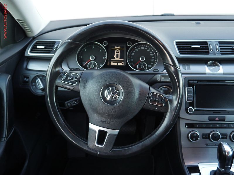 Volkswagen Passat (2013) 2.0 TDI 4x4, ČR, Comfortline - fotka 14 z 18