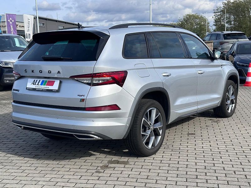 Škoda Kodiaq 2.0 TDI 147kW 4x4 SportLine - fotka 2 z 17