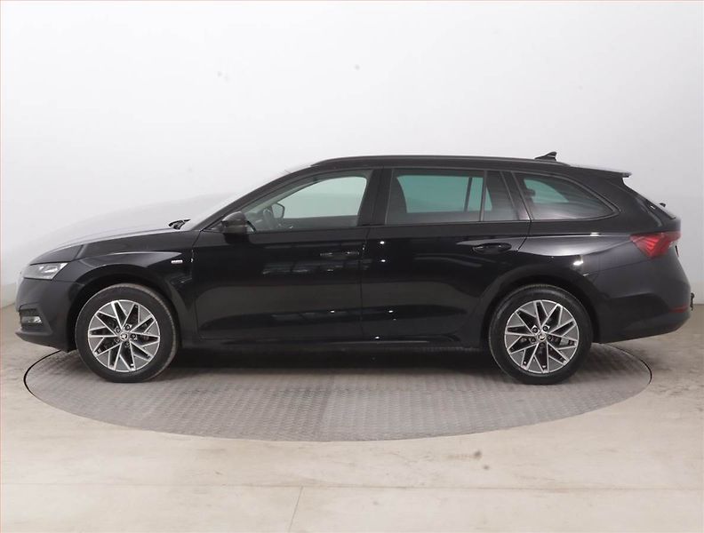 Škoda Octavia (2023) 2.0 TDI, Automat, Serv.kniha - fotka 3 z 16