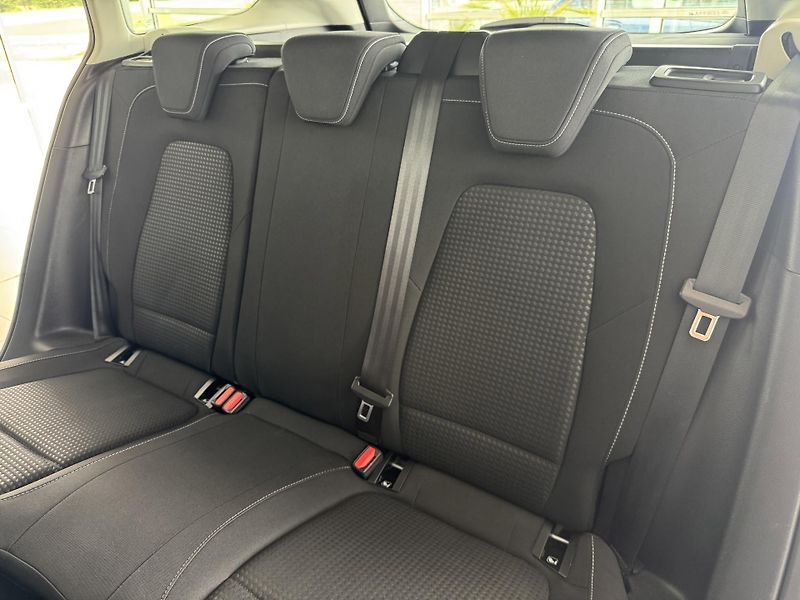 Ford Focus 1,5TDCi 88kW*Navi*Vyhř.Volant - fotka 14 z 32