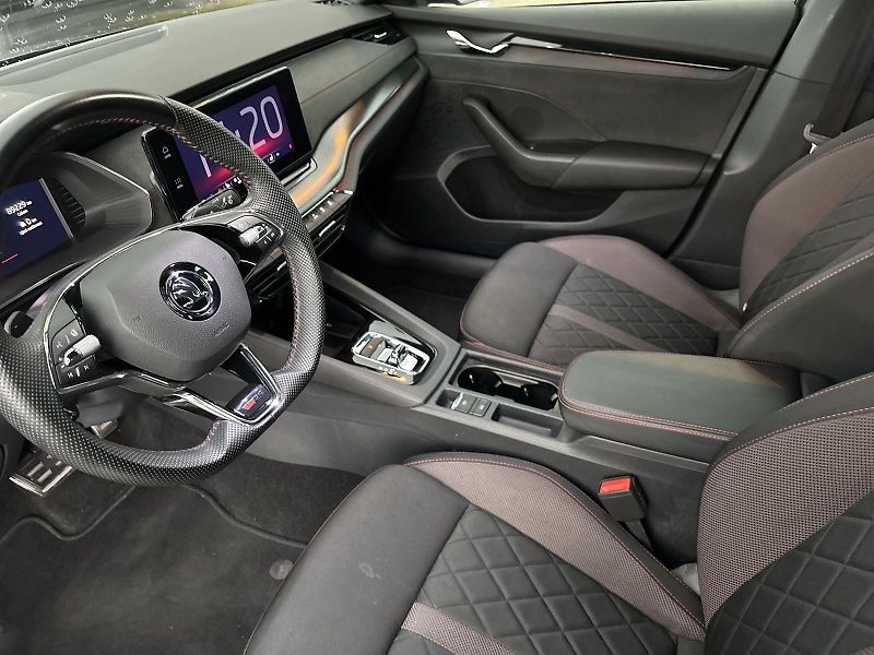 Škoda Octavia (2023) 2.0 TDI DSG RS - fotka 6 z 33