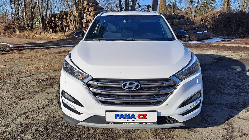 Hyundai Tucson 2.0 CRDI 4x4 Best of Czech - fotka 2 z 26