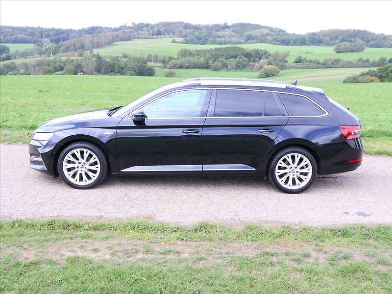 Škoda Superb 2,0 TDI DSG L&K DPH CZ - fotka 4 z 34