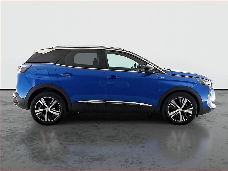 Peugeot 3008 (2022) GT 1.2 PureTech, Automat, Kůže - fotka 6 z 22
