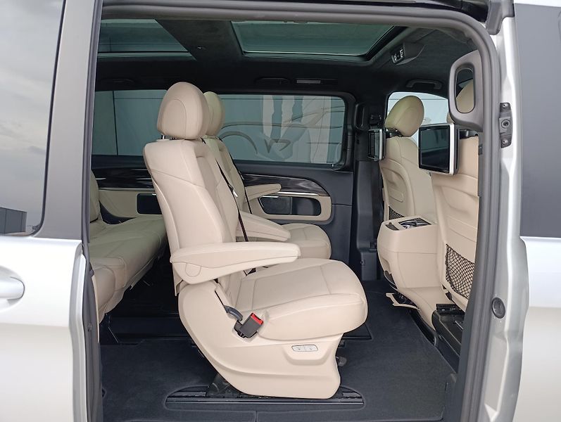 Mercedes-Benz Třídy V V250d AMG 4M EXCLUSIVE ČR1.MAJ - fotka 20 z 46