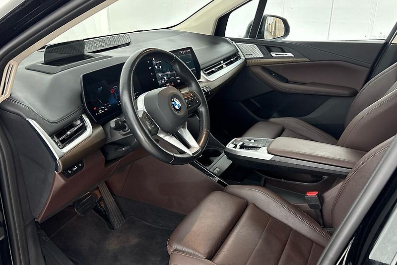 BMW Řada 2 řady 2 | 223d xDrive - fotka 6 z 23