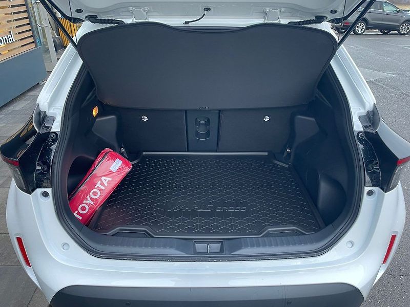 Toyota Yaris Cross MY25 1.5 TNGA HEV - fotka 8 z 28