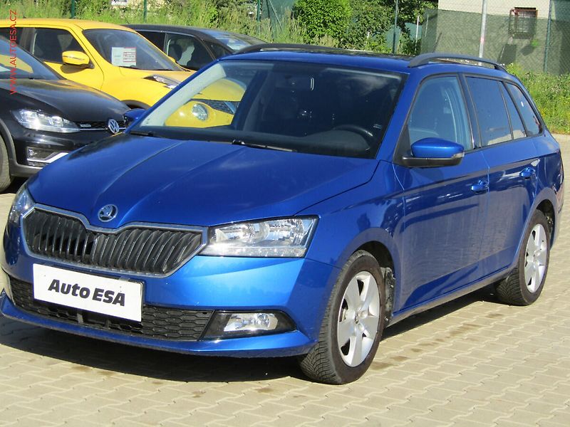 Škoda Fabia (2021) 1.0 TSi, ČR, Ambition, +pneu - fotka 3 z 17