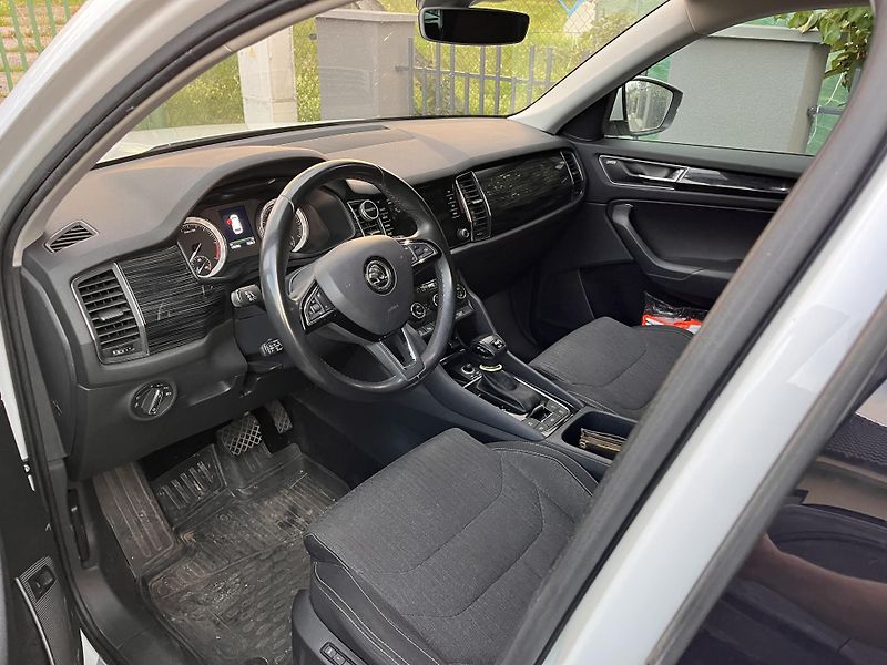 Škoda Kodiaq (2017) 140 kw, 4x4 canton, 4x4 - fotka 8 z 13