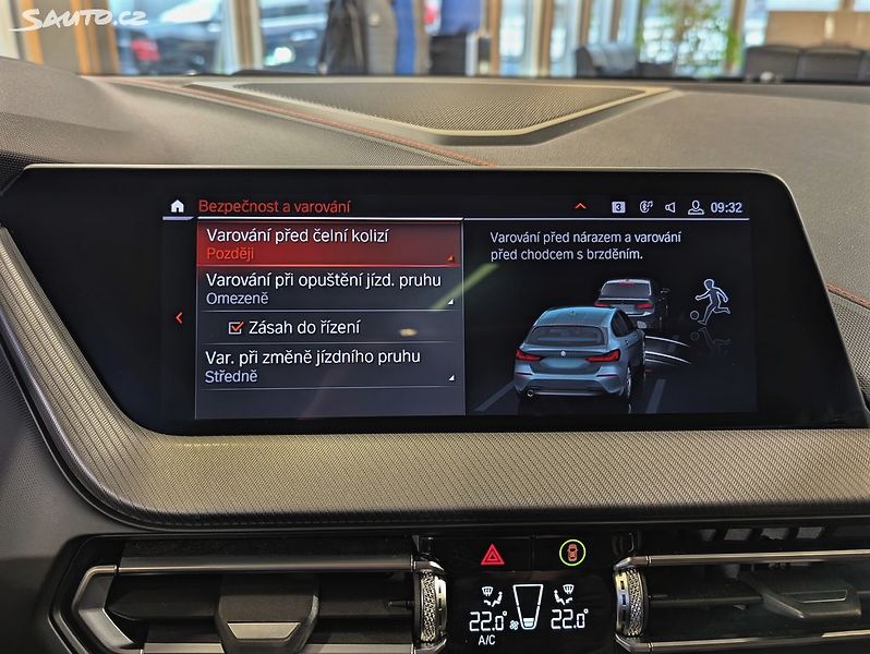 BMW Řada 1 120d xDrive A/T Sport Line DPH - fotka 17 z 27