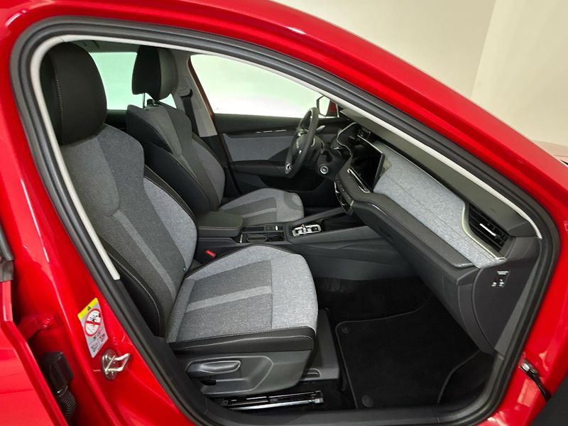 Škoda Octavia Top Selection DSG - fotka 9 z 29