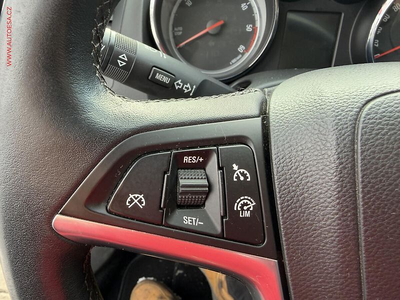 Opel Astra (2016) 1.6CDTi, AC, tempo - fotka 11 z 18