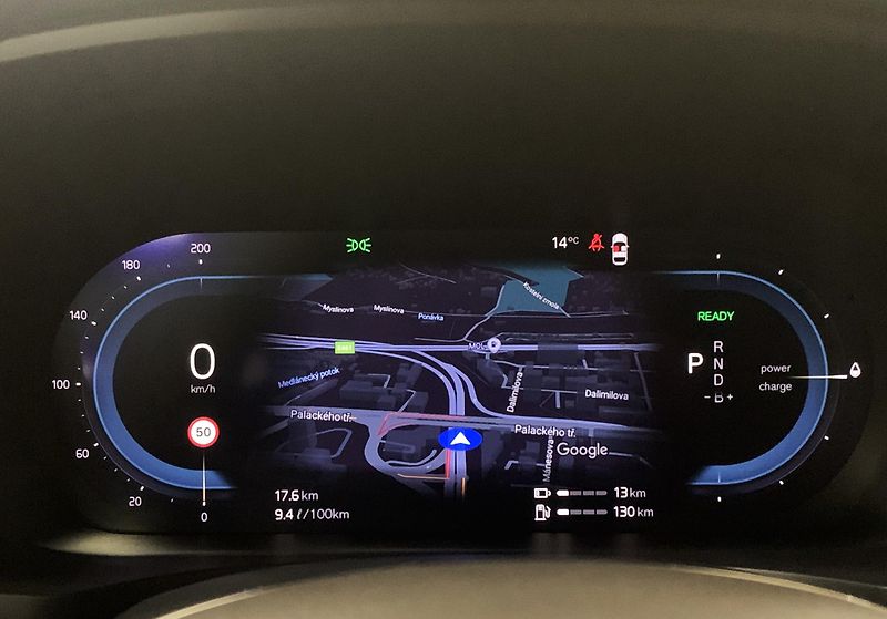 Volvo V60 RECHARGE T6, AWD PLUS DARK ČR - fotka 28 z 42