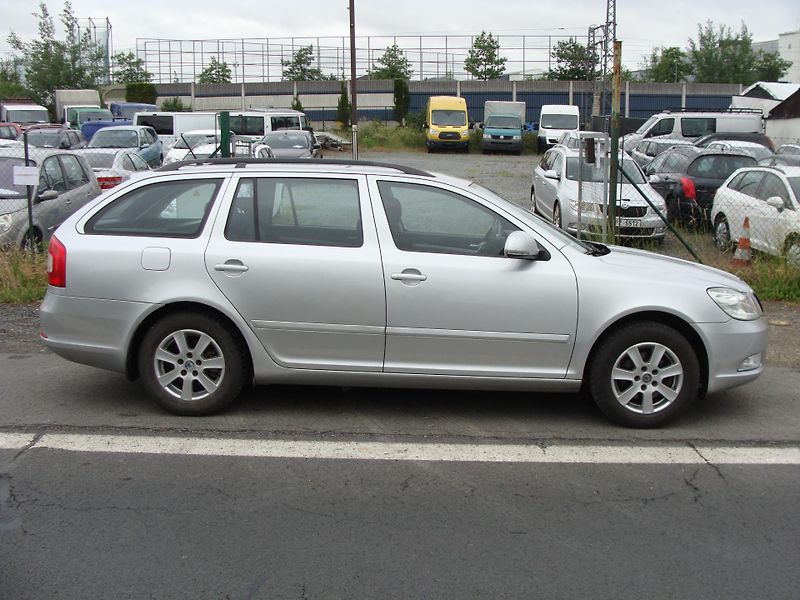Škoda Octavia 1.4 TSi, 90 kW, klimatizace - fotka 6 z 27