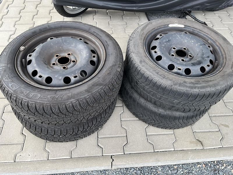 Škoda Fabia 1.4 TDI Red & Grey 1.Majitel - fotka 25 z 28
