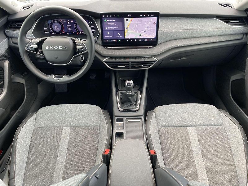 Škoda Octavia (2025) Combi 1.5 TSI Top Selection - fotka 5 z 36