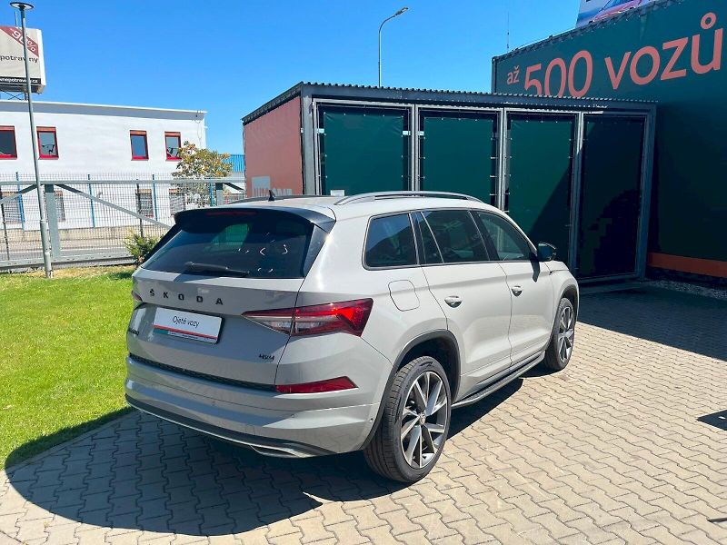 Škoda Kodiaq (2022) SPORTLINE 2.0TSI 140KW 4x4 DSG - fotka 12 z 23