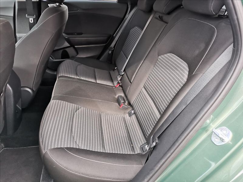 Kia Ceed 1,5 T-GDI 118kW Top DCT - fotka 8 z 19