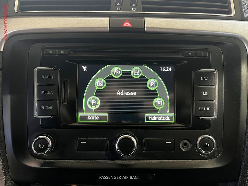 Škoda Superb (2014) 2.0 TDi, Exclusive, DSG - fotka 11 z 16