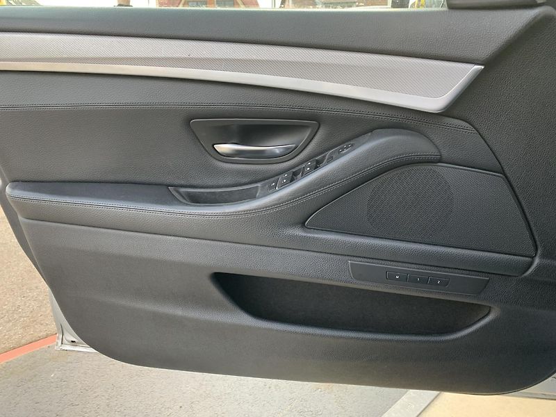 BMW Řada 5 (2011) 3.0D,150KW,N57D,M-PAKET,PANOR. - fotka 20 z 25